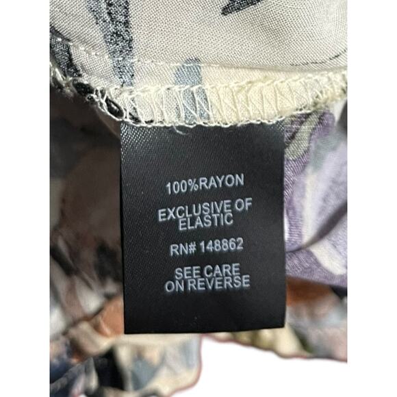 3X Torrid Smocked Cold Shoulder Floral Womens Top Shirt Challis - Picture 10 of 12